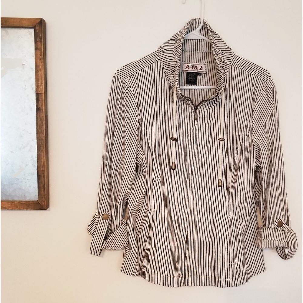 AMI Striped Jacket 🖤